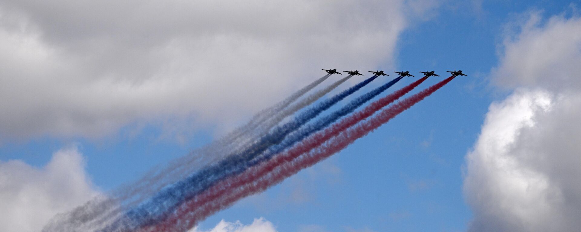 Mátxcơva. Diễu binh quân sự kỷ niệm 80 năm Chiến thắng trong Chiến tranh Vệ quốc Vĩ đại - Sputnik Việt Nam, 1920, 10.05.2025