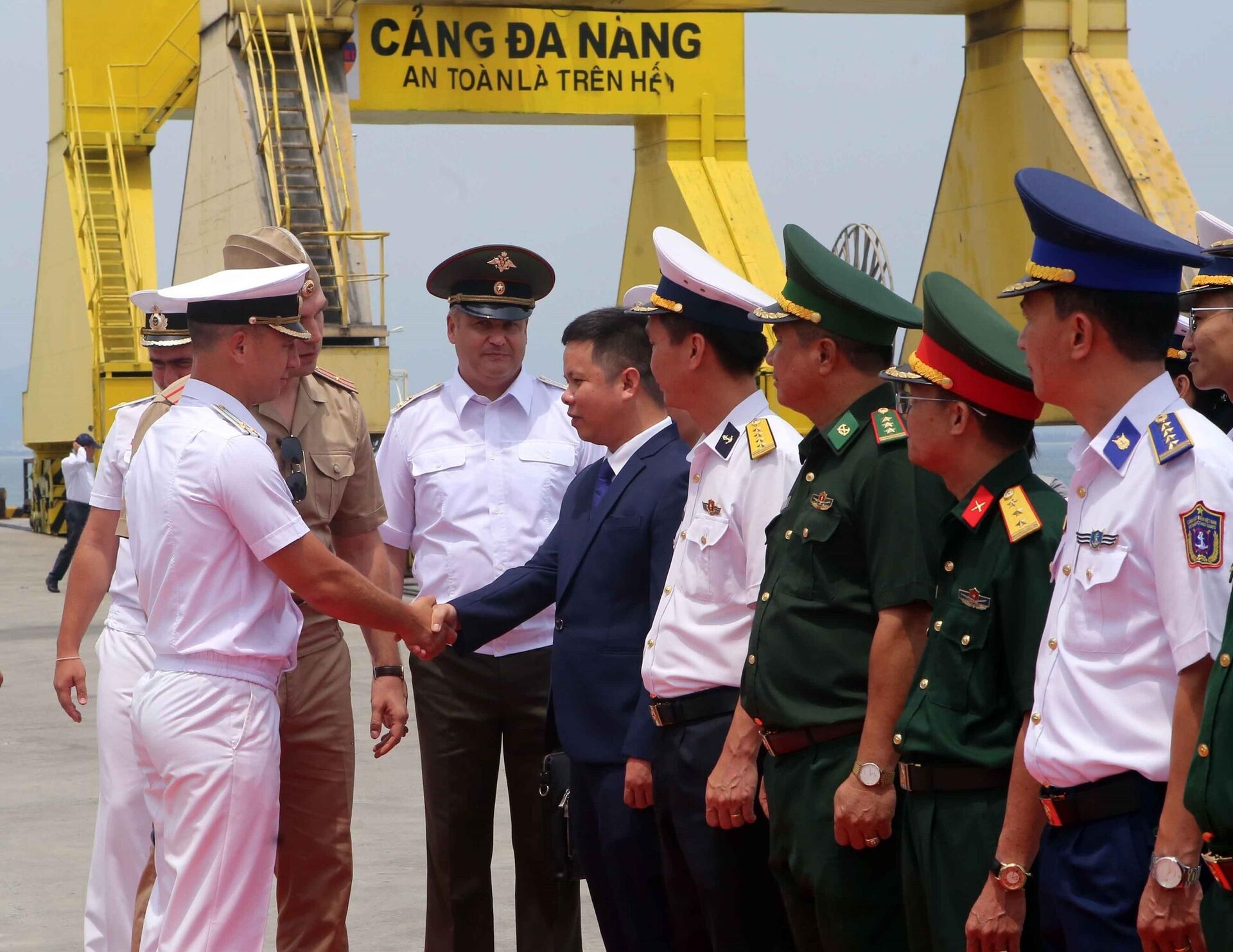 Đội tàu Hải quân Nga thăm xã giao thành phố Đà Nẵng - Sputnik Việt Nam, 1920, 10.05.2025