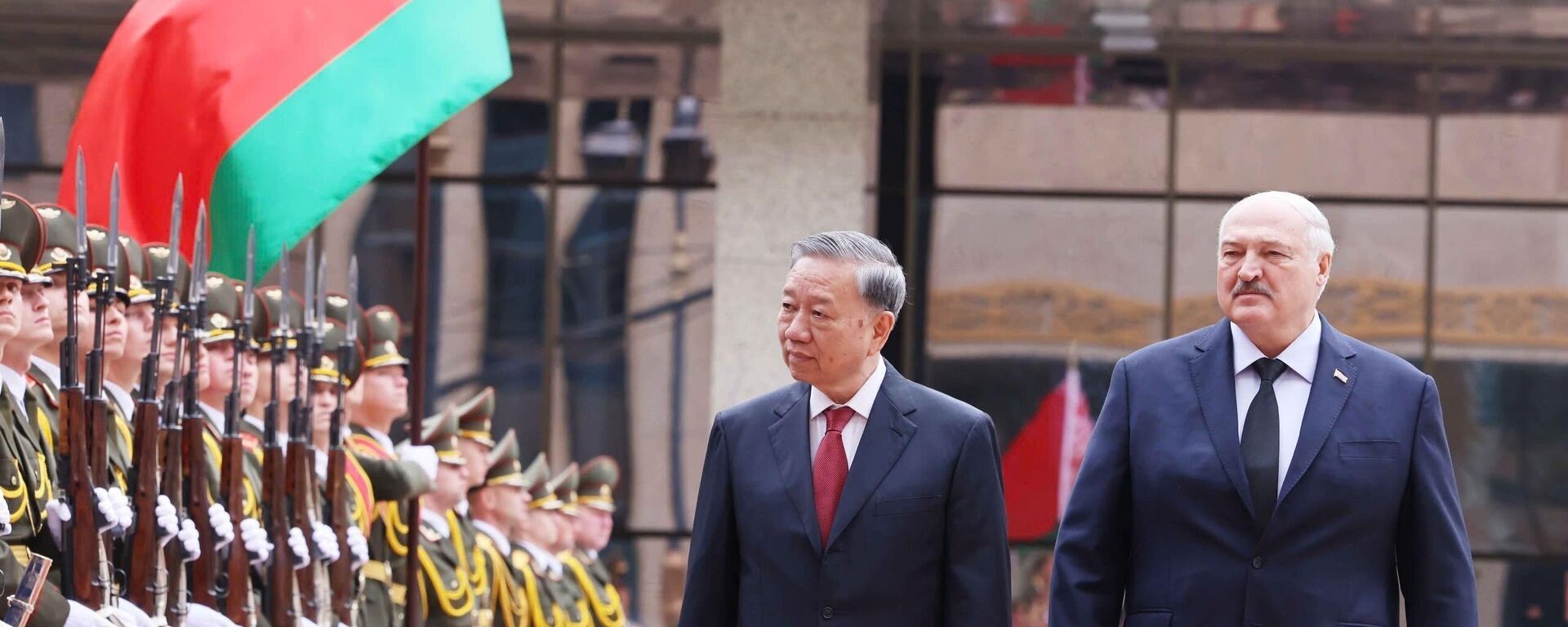Lễ đón Tổng Bí thư Tô Lâm thăm cấp Nhà nước tới Cộng hòa Belarus - Sputnik Việt Nam, 1920, 12.05.2025
