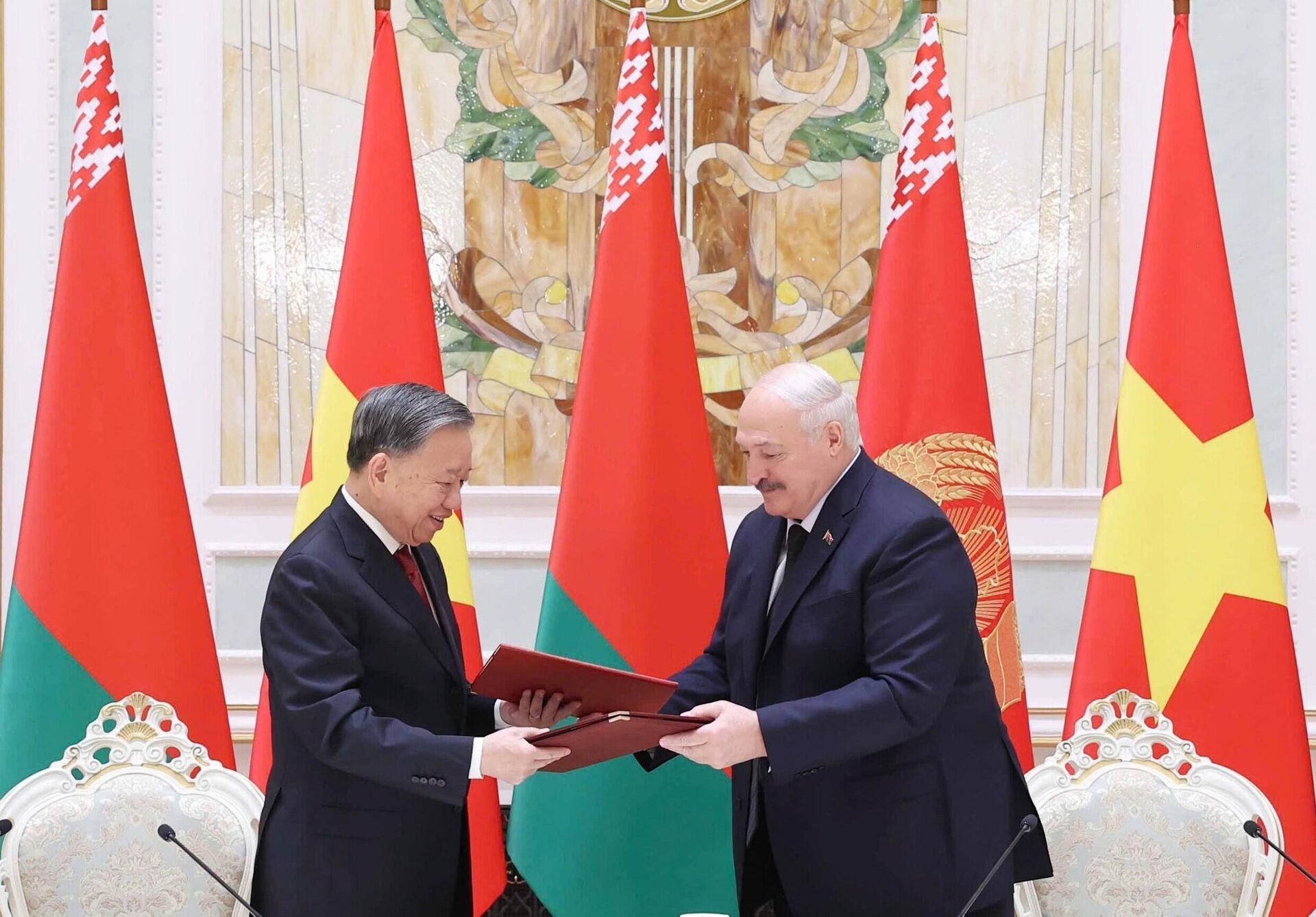 Thiết lập quan hệ Đối tác chiến lược Việt Nam – Belarus - Sputnik Việt Nam, 1920, 12.05.2025