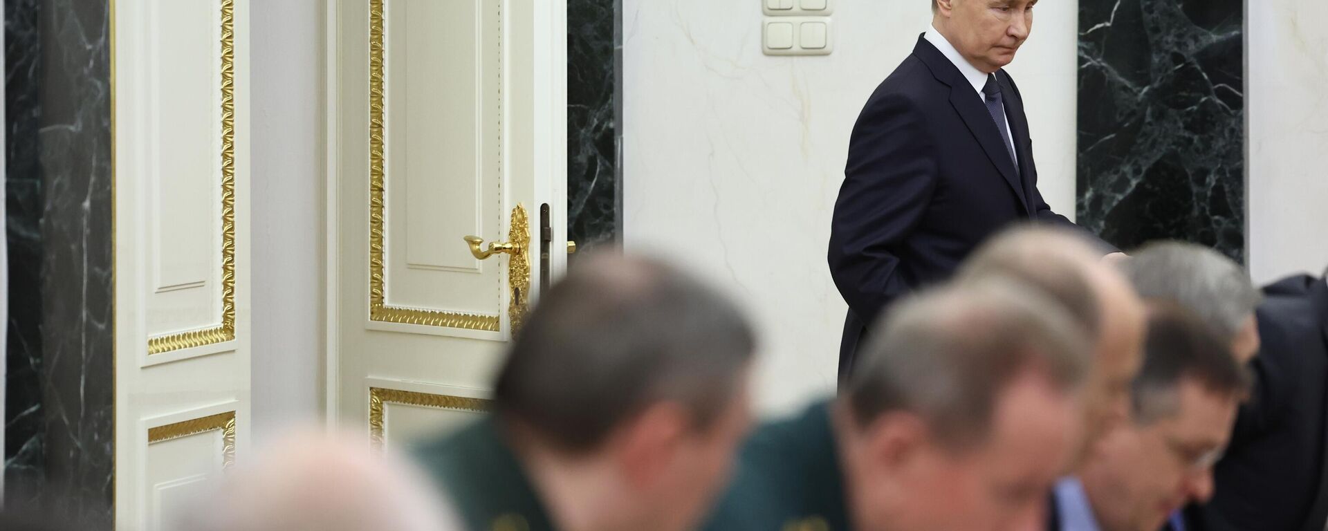 Tổng thống Nga V. Putin họp chuẩn bị đàm phán với Ukraina - Sputnik Việt Nam, 1920, 15.05.2025