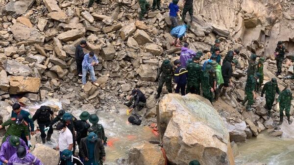 Vụ sạt lở công trường thủy điện tại Lai Châu: Tìm thấy thi thể 3 nạn nhân - Sputnik Việt Nam