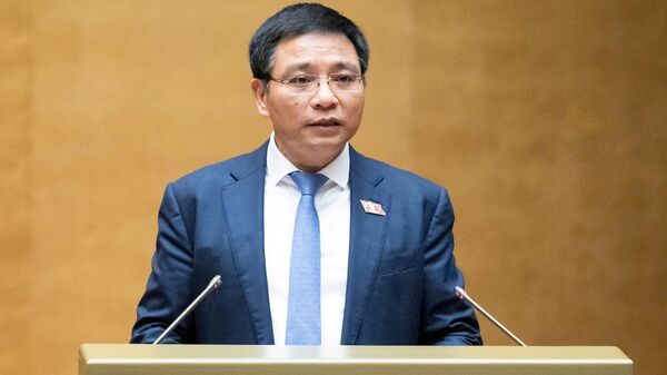 Quốc hội nghe trình bày Báo cáo quyết toán ngân sách nhà nước năm 2023 - Sputnik Việt Nam