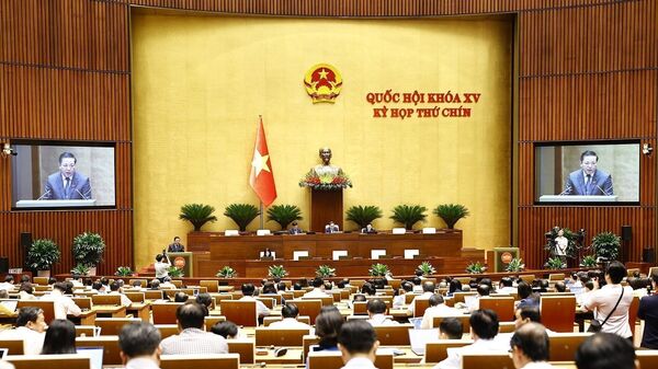 Quốc hội thảo luận về dự án Luật sửa đổi, bổ sung một số điều của Luật Tổ chức Tòa án nhân dân - Sputnik Việt Nam