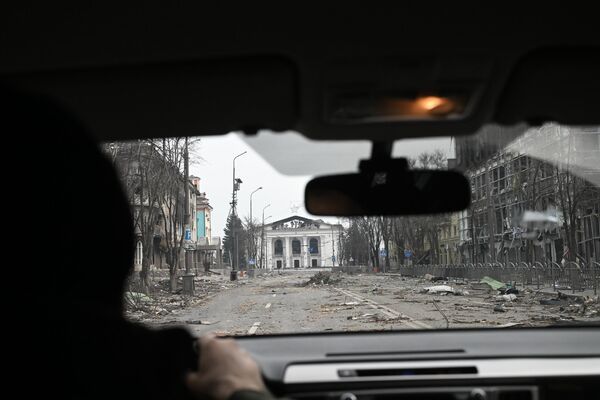 Tòa nhà rạp kịch nói Mariupol bị san phẳng Tòa nhà rạp kịch nói Mariupol bị san phẳng - Sputnik Việt Nam