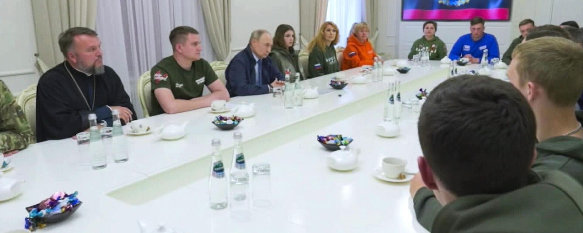 Tổng thống Vladimir Putin đã đến thăm khu vực Kursk - Sputnik Việt Nam, 1920, 21.05.2025