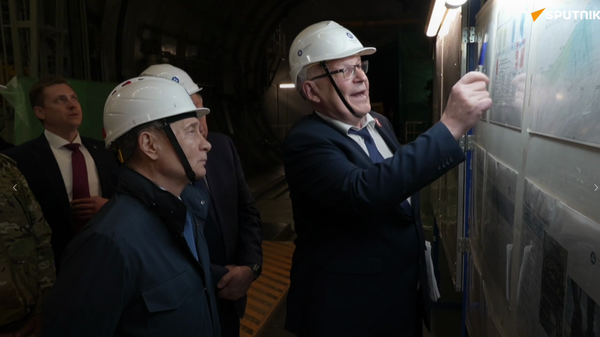 Tổng thống Putin đã đến thăm nhà máy điện hạt nhân Kursk - 2 đang được xây dựng - Sputnik Việt Nam