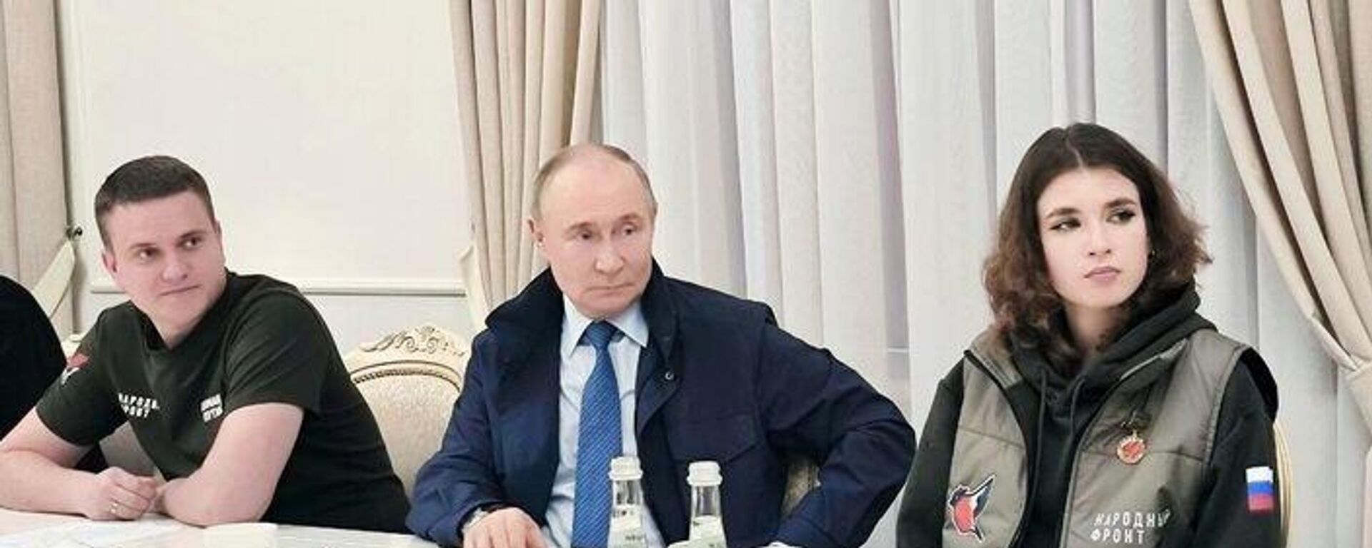 Ông Putin nói về việc quân đội Ukraina pháo kích vào các tượng đài Thế chiến II ở khu vực biên giới - Sputnik Việt Nam, 1920, 21.05.2025