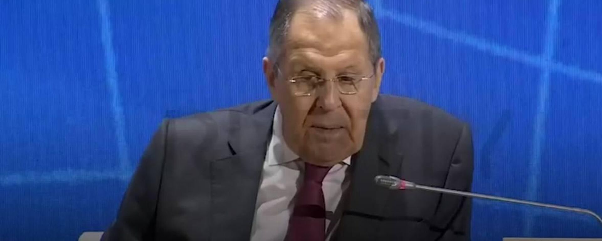 Vấn đề về tính hợp pháp của Zelensky có tầm quan trọng quyết định cho việc giải quyết xung đột - Sputnik Việt Nam, 1920, 23.05.2025