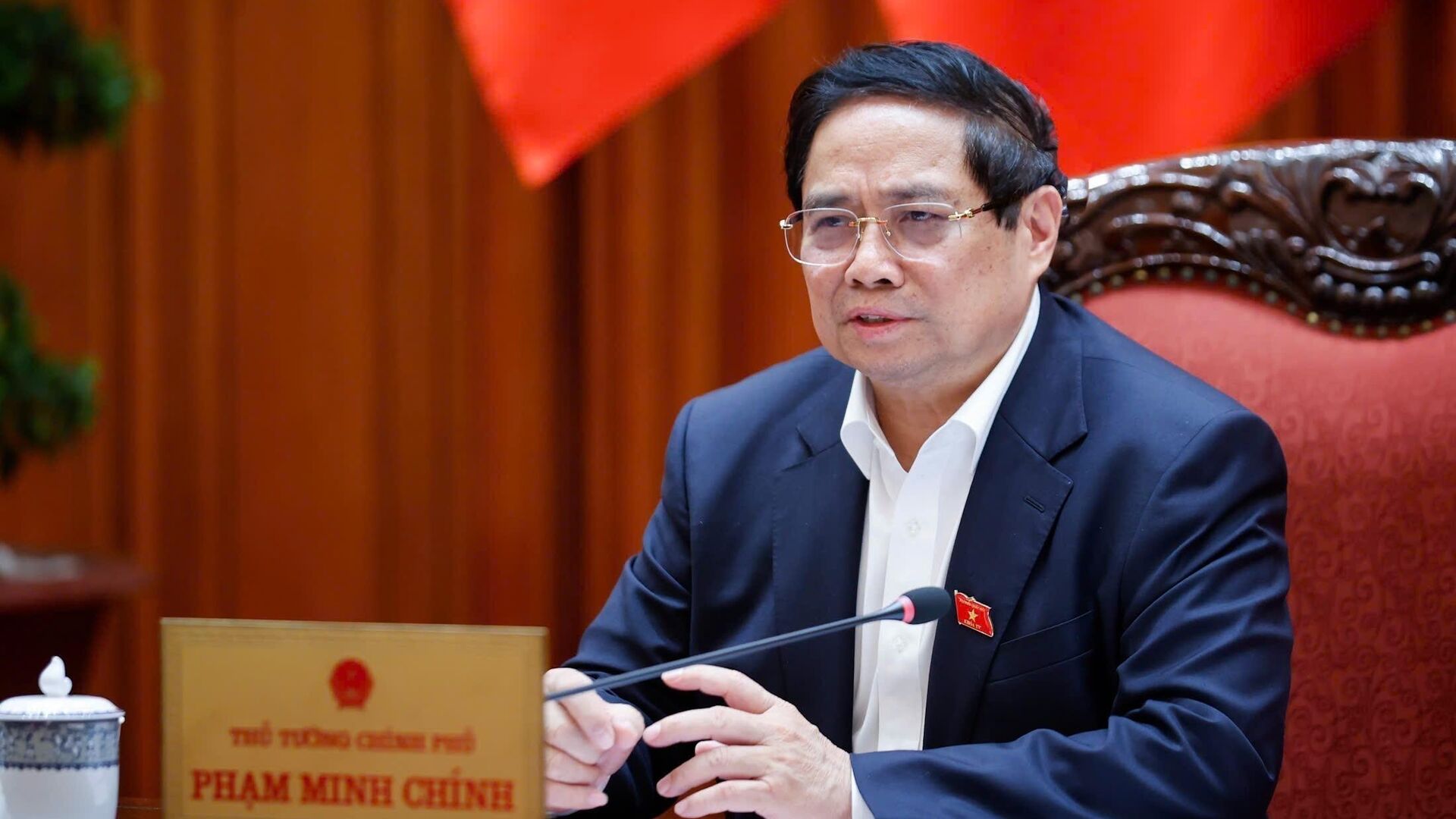 Thủ tướng chủ trì họp chuẩn bị đàm phán thương mại với Hoa Kỳ (Ngày 24/5) Thủ tướng chủ trì họp chuẩn bị đàm phán thương mại với Hoa Kỳ (Ngày 24/5) - Sputnik Việt Nam, 1920, 24.05.2025