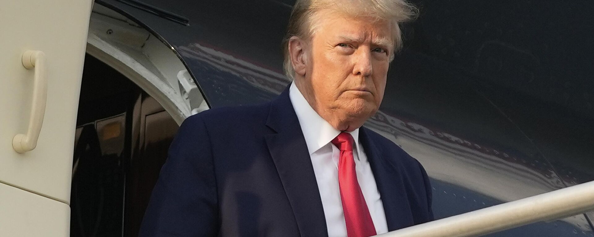 Tổng thống Hoa Kỳ Donald Trump  - Sputnik Việt Nam, 1920, 17.06.2025