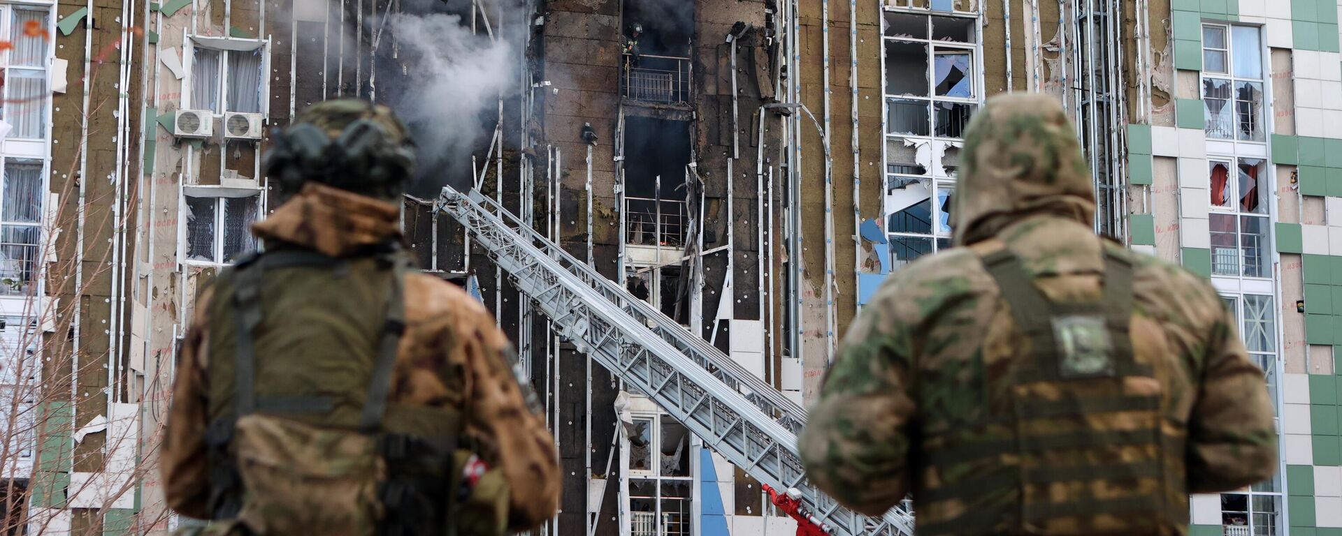 Máy bay không người lái của Lực lượng vũ trang Ukraina tấn công tòa nhà dân cư ở Belgorod - Sputnik Việt Nam, 1920, 03.07.2025