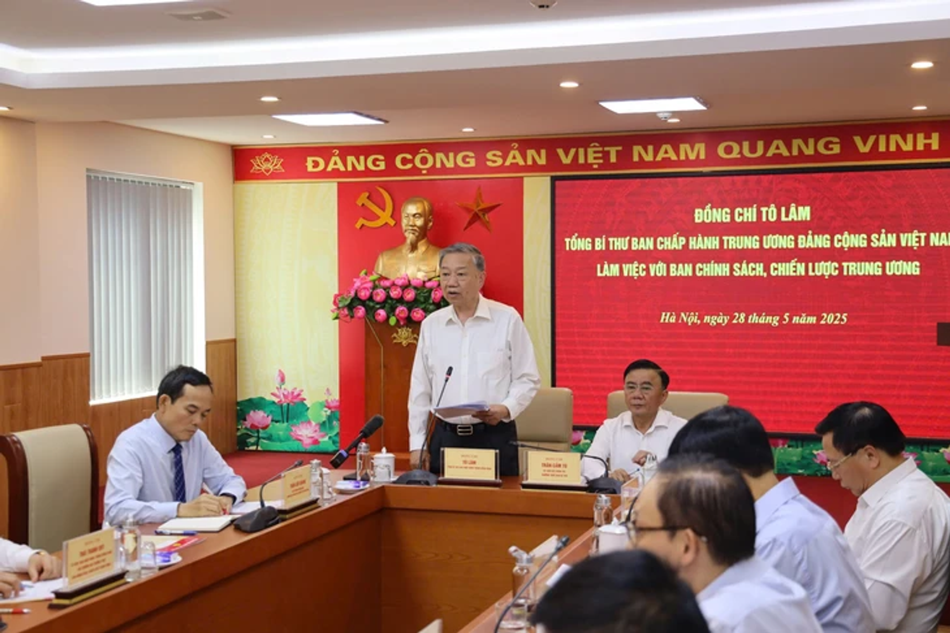 Tổng Bí thư Tô Lâm phát biểu Tổng Bí thư Tô Lâm phát biểu - Sputnik Việt Nam, 1920, 28.05.2025