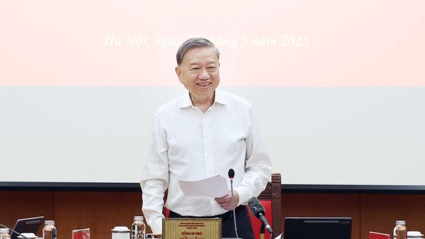 Tổng Bí thư chủ trì họp Thường trực Ban Chỉ đạo Trung ương về phát triển khoa học, công nghệ, đổi mới sáng tạo và chuyển đổi số - Sputnik Việt Nam