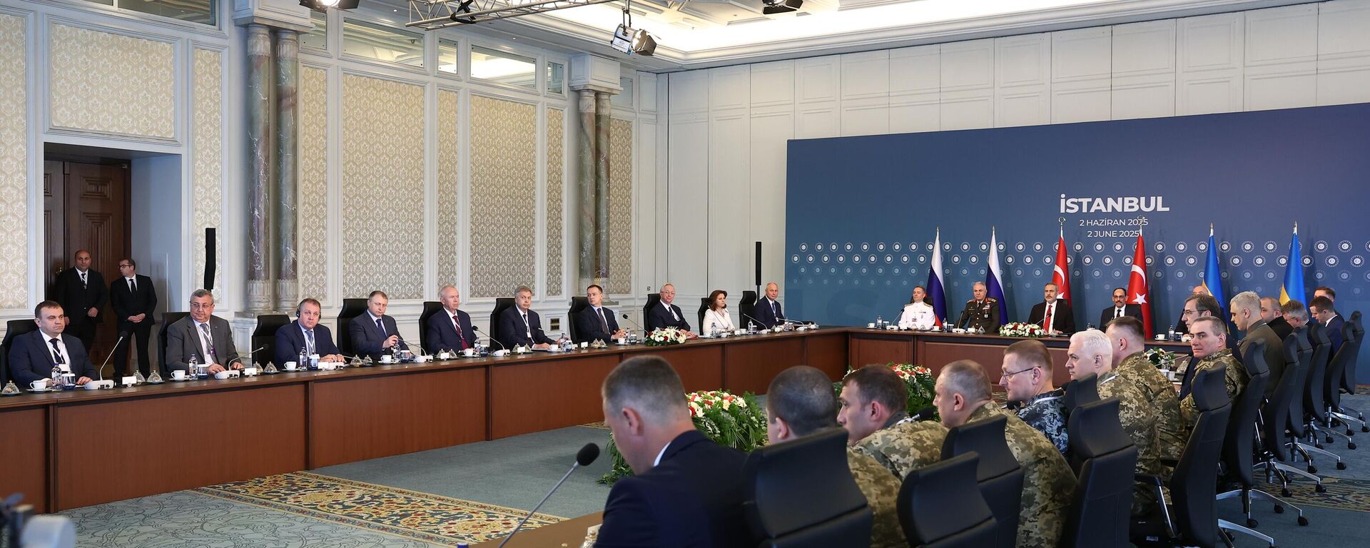 Vòng đàm phán thứ hai giữa Nga và Ukraina - Sputnik Việt Nam, 1920, 21.07.2025