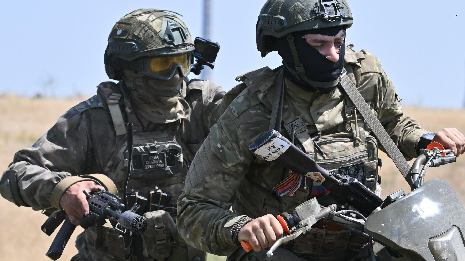 Huấn luyện các đơn vị tấn công của nhóm quân Trung tâm Huấn luyện các đơn vị tấn công của nhóm quân Trung tâm - Sputnik Việt Nam, 1920, 15.08.2025