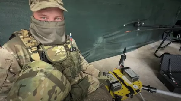 Lính dù Nga ra mắt drone FPV hạng nặng đa năng “Zanoza” - Sputnik Việt Nam