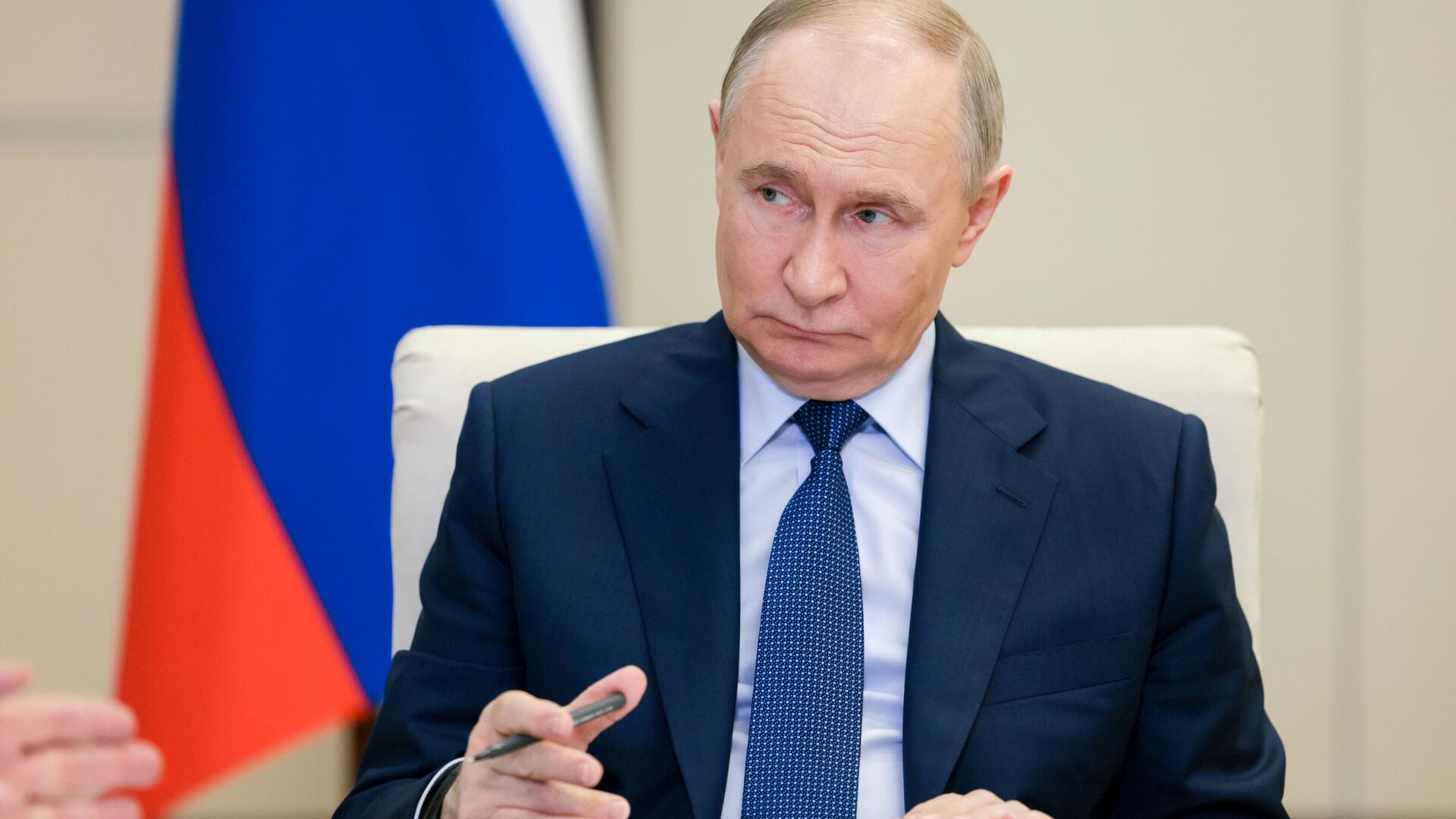 Tổng thống Vladimir Putin đã triệu tập cuộc họp của Hội đồng Phát triển chiến lược và các dự án quốc gia Tổng thống Vladimir Putin đã triệu tập cuộc họp của Hội đồng Phát triển chiến lược và các dự án quốc gia - Sputnik Việt Nam, 1920, 06.06.2025