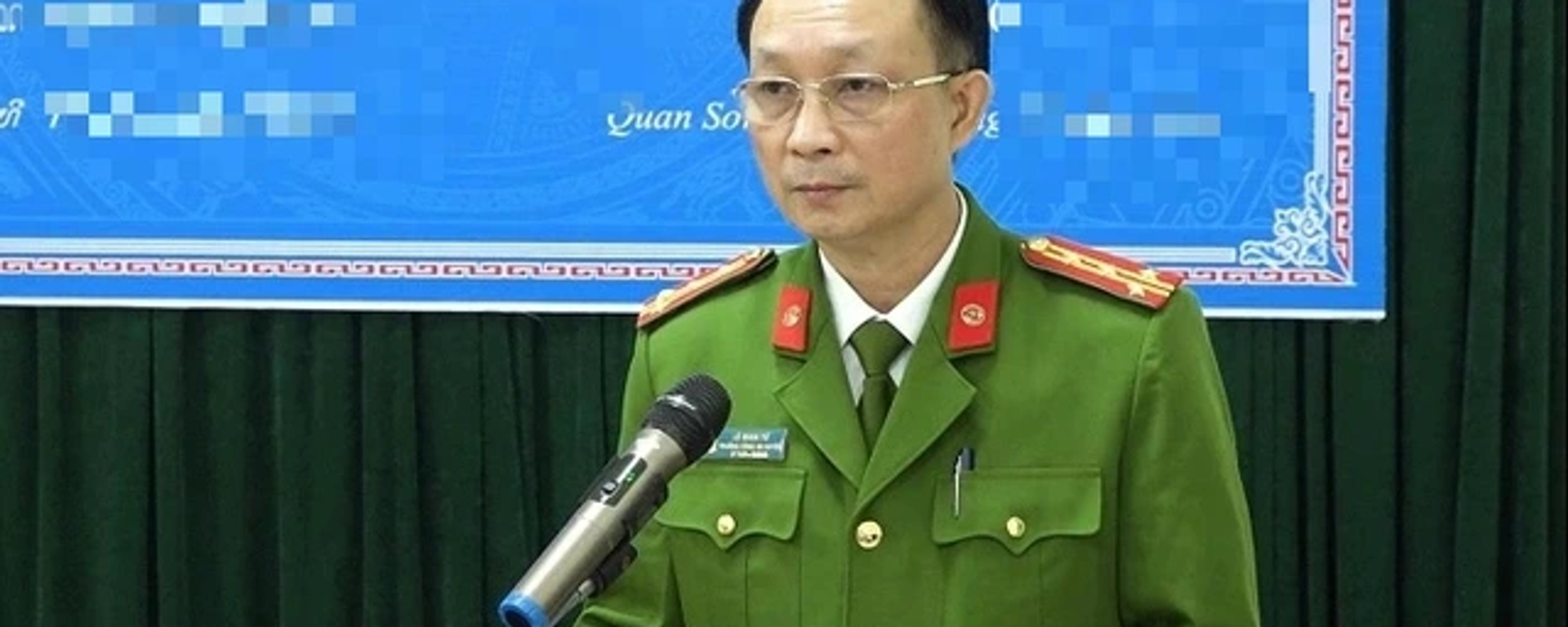 Đại tá Lê Minh Tứ khi còn làm Trưởng công an H.Quan Sơn - Sputnik Việt Nam, 1920, 07.06.2025