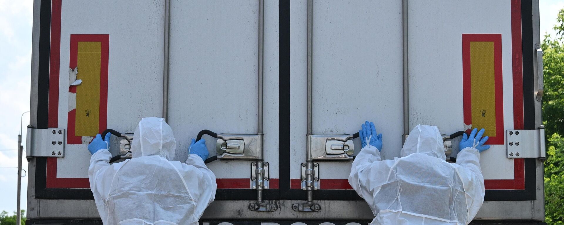 Tủ lạnh chứa thi thể của quân nhân Ukraina - Sputnik Việt Nam, 1920, 09.06.2025