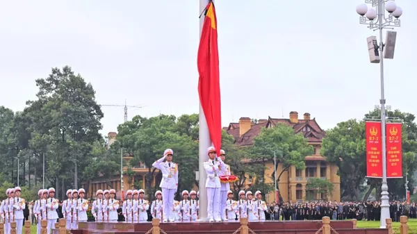 Lễ thượng cờ rủ tại quảng trường Ba Đình, tháng 7/2024 - Sputnik Việt Nam