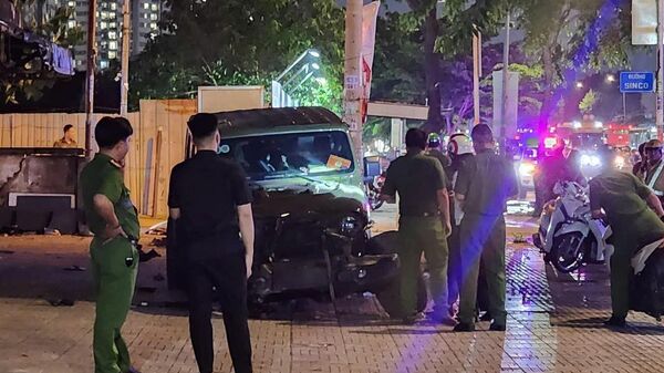 TP. Hồ Chí Minh: Ô tô gây tai nạn liên hoàn, 2 người tử vong  - Sputnik Việt Nam