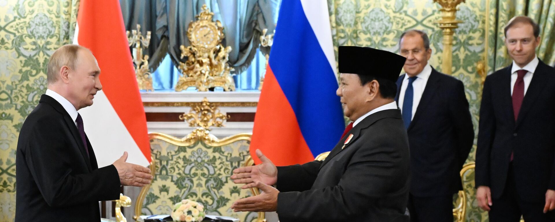 Cuộc gặp của Tổng thống Vladimir Putin với Tổng thống đắc cử của Indonesia Prabowo Subianto - Sputnik Việt Nam, 1920, 16.06.2025