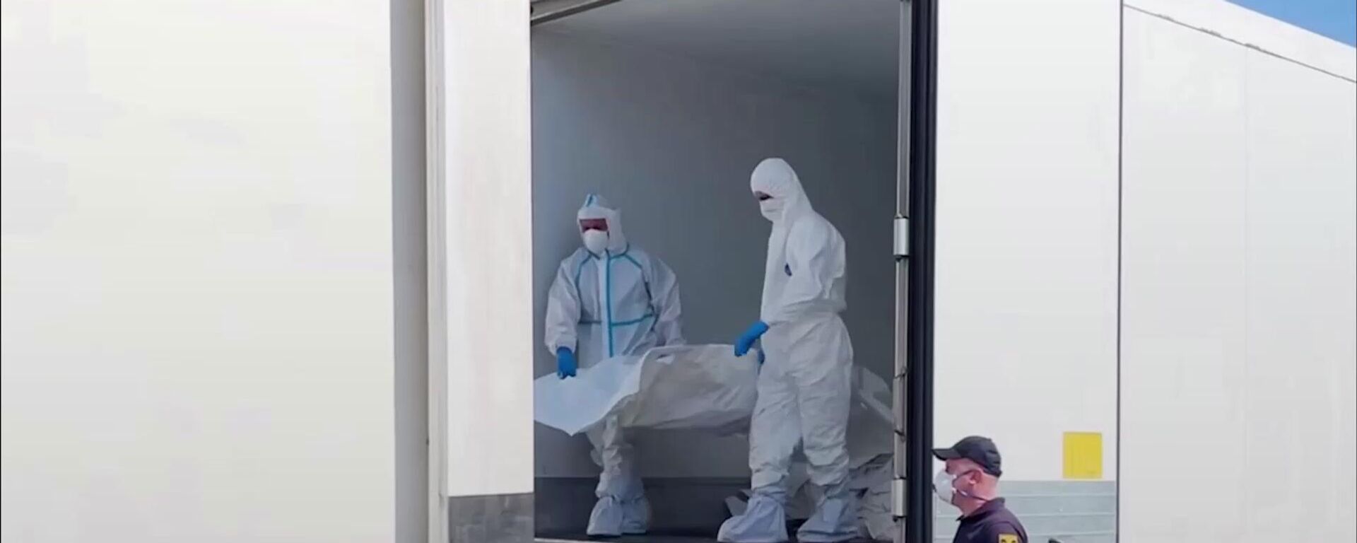 Nga đã trao trả cho Ukraina 6.060 thi thể sĩ quan và binh sĩ quân đội Ukraina Nga đã trao trả cho Ukraina 6.060 thi thể sĩ quan và binh sĩ quân đội Ukraina - Sputnik Việt Nam, 1920, 16.06.2025