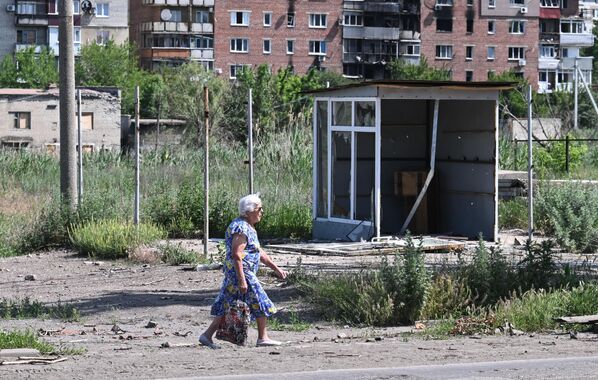 Con phố ở thành phố Selidovo, DNR (thuộc hướng Krasnoarmeysk, chiến dịch quân sự đặc biệt) - Sputnik Việt Nam