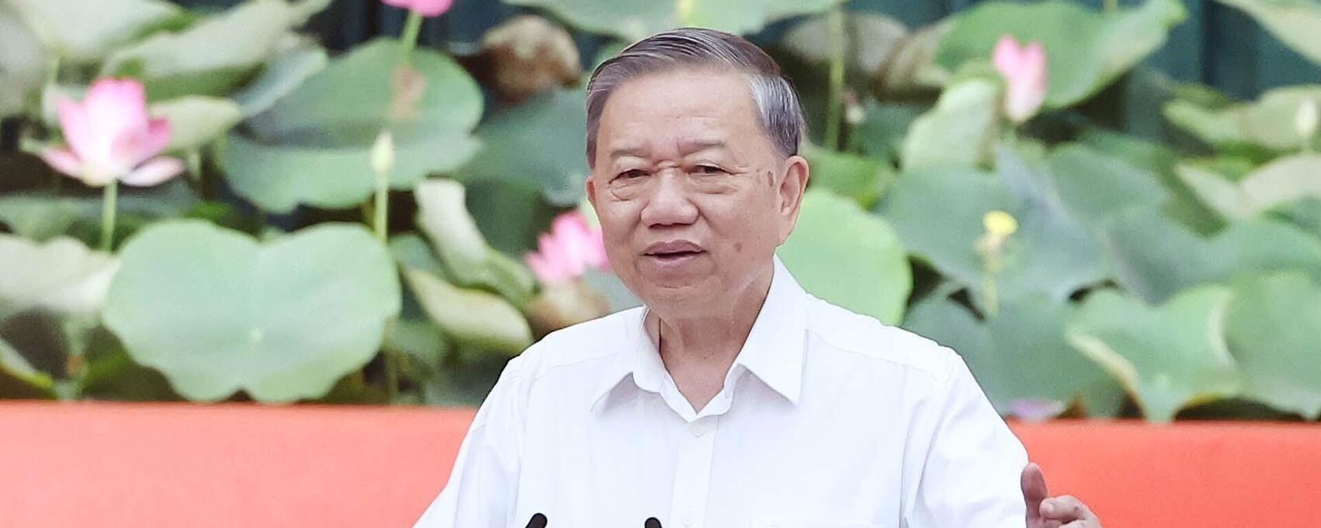 Tổng Bí thư làm việc với Ban Thường vụ Thành uỷ TP. Hồ Chí Minh, Tỉnh uỷ Bà Rịa - Vũng Tàu, Tỉnh ủy Bình Dương - Sputnik Việt Nam, 1920, 18.06.2025
