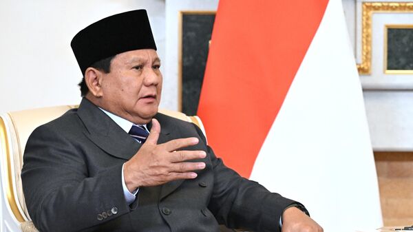Tổng thống Vladimir Putin gặp Tổng thống Indonesia Prabowo Subianto - Sputnik Việt Nam