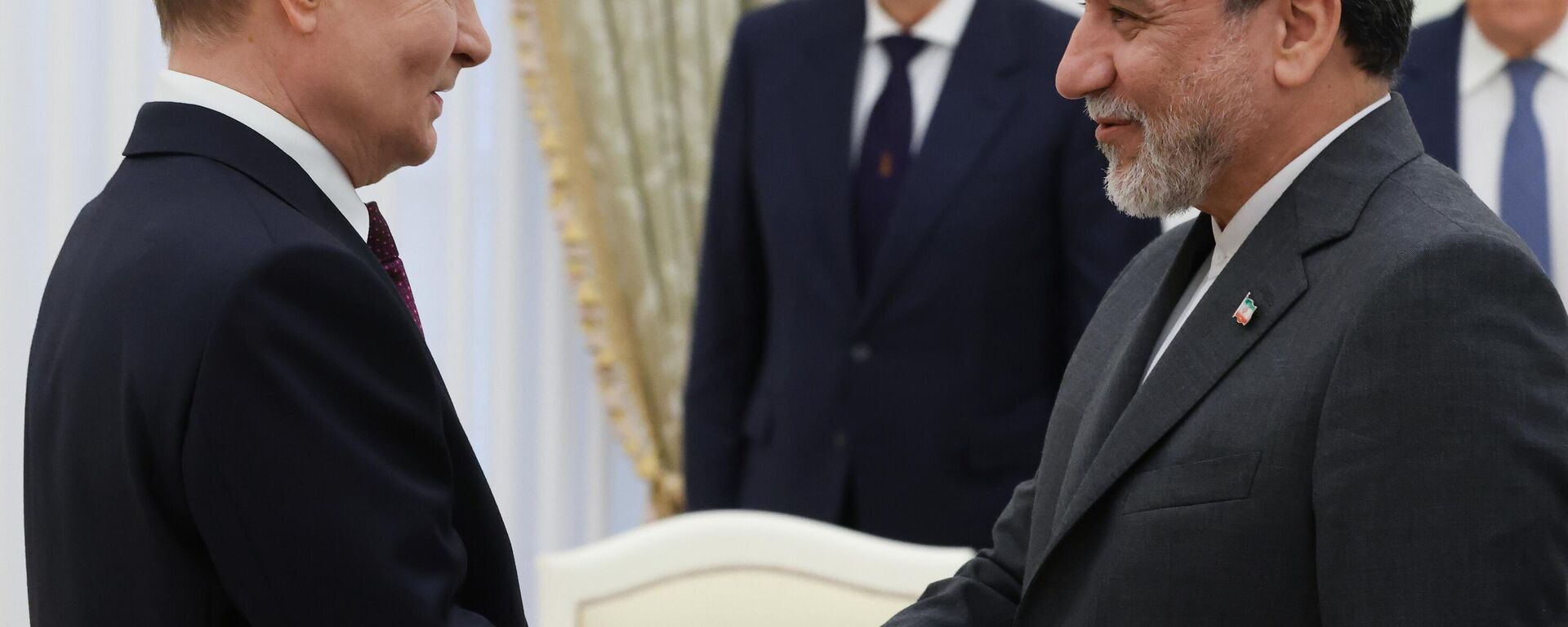 Tổng thống Vladimir Putin đã gặp Bộ trưởng Ngoại giao Iran Abbas Araghchi - Sputnik Việt Nam, 1920, 23.06.2025