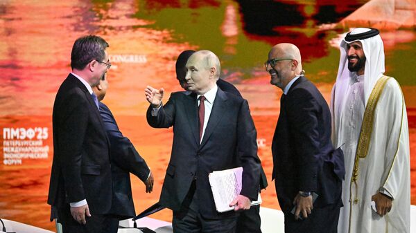 SPIEF-2025. Phiên họp toàn thể - Sputnik Việt Nam