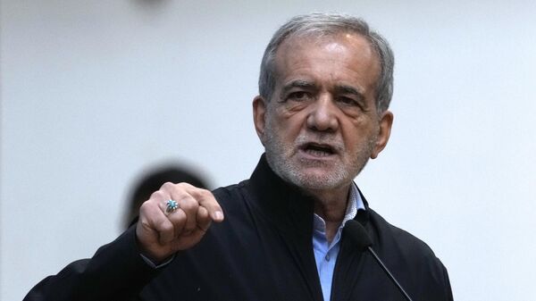 Tổng thống Iran Masoud Pezeshkian - Sputnik Việt Nam