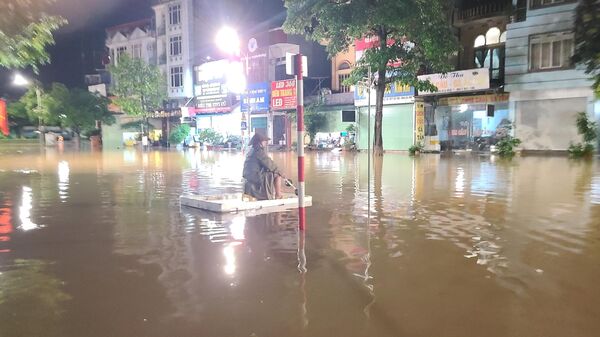 Thành phố Thái Nguyên ngập sâu do mưa lớn - Sputnik Việt Nam