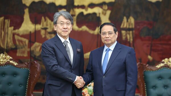 Thủ tướng Phạm Minh Chính tiếp ông Tadashi Maeda, Chủ tịch HĐQT Ngân hàng Hợp tác quốc tế Nhật Bản (JBIC). - Sputnik Việt Nam