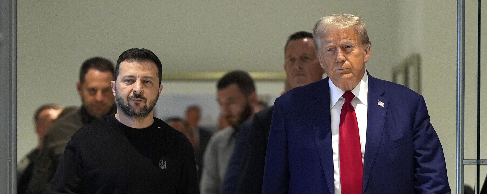Vladimir Zelensky và Donald Trump - Sputnik Việt Nam, 1920, 04.07.2025