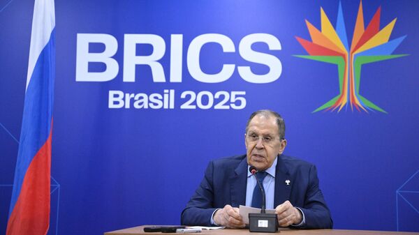 Buổi họp báo của Bộ trưởng Ngoại giao Nga Sergey Lavrov tại hội nghị thượng đỉnh BRICS XVII - Sputnik Việt Nam