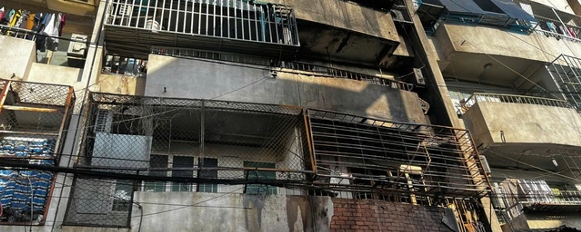 Cư xá xảy ra vụ cháy làm 8 người tử vong - Sputnik Việt Nam, 1920, 08.07.2025