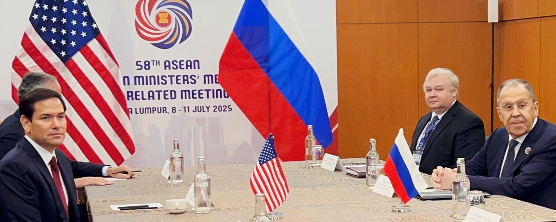 Cuộc gặp giữa Bộ trưởng Ngoại giao Nga Sergey Lavrov và Ngoại trưởng Hoa Kỳ Marco Rubio - Sputnik Việt Nam, 1920, 10.07.2025