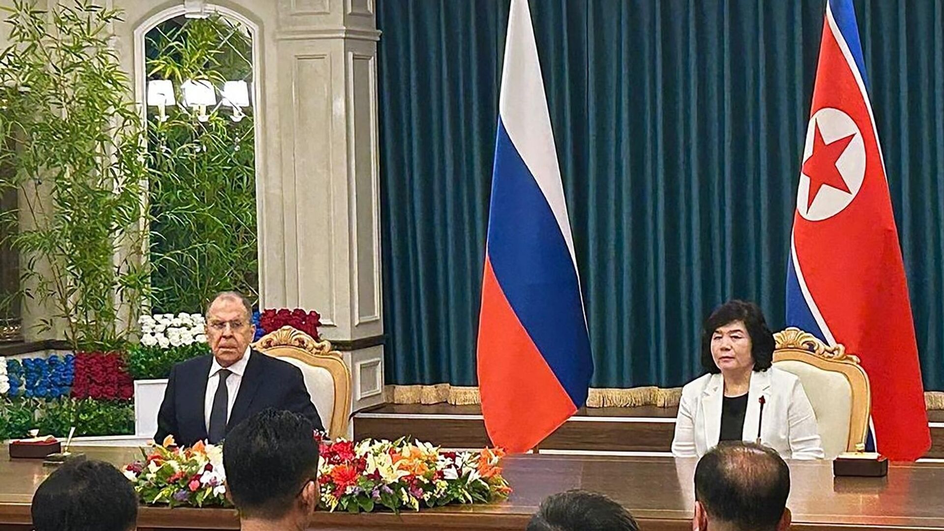 Chuyến thăm của Bộ trưởng Ngoại giao Sergey Lavrov tới CHDCND Triều Tiên Chuyến thăm của Bộ trưởng Ngoại giao Sergey Lavrov tới CHDCND Triều Tiên - Sputnik Việt Nam, 1920, 12.07.2025