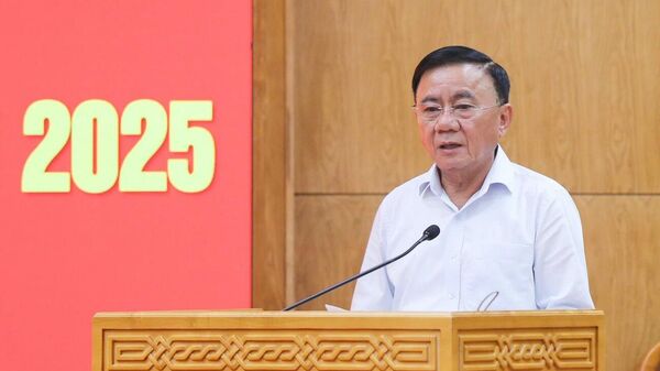 Thường trực Ban Bí thư Trần Cẩm Tú - Sputnik Việt Nam