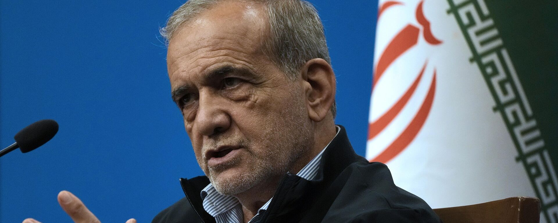 Tổng thống Iran Masoud Pezeshkian - Sputnik Việt Nam, 1920, 23.07.2025