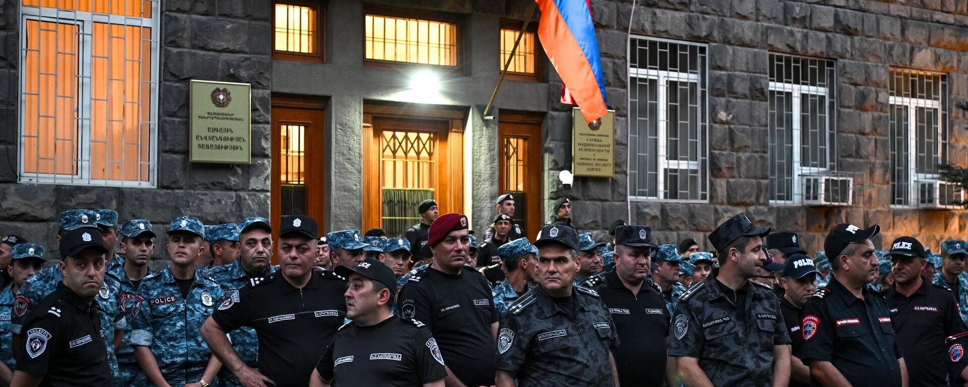 Cuộc biểu tình tại Yerevan ủng hộ doanh nhân bị bắt Samvel Karapetyan - Sputnik Việt Nam, 1920, 16.07.2025