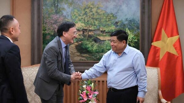 Phó Thủ tướng Nguyễn Chí Dũng hoan nghênh các doanh nghiệp quan tâm và có kế hoạch đầu tư, kinh doanh tại Việt Nam, đặc biệt là trong lĩnh vực phát triển đô thị thông minh - Sputnik Việt Nam