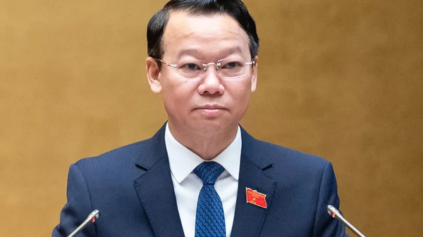 Chủ tịch nước đã có quyết định tạm đình chỉ chức vụ bộ trưởng Bộ Nông nghiệp và Môi trường với ông Đỗ Đức Duy - Sputnik Việt Nam