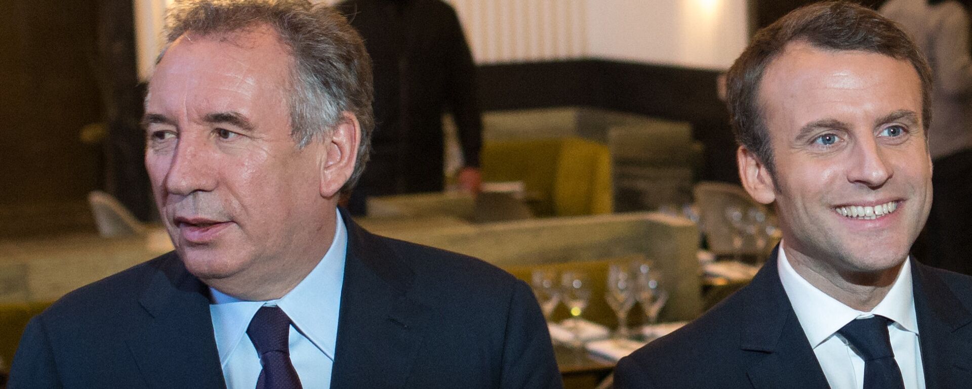 Tổng thống Pháp Emmanuel Macron và Thủ tướng François Bayrou  - Sputnik Việt Nam, 1920, 21.07.2025