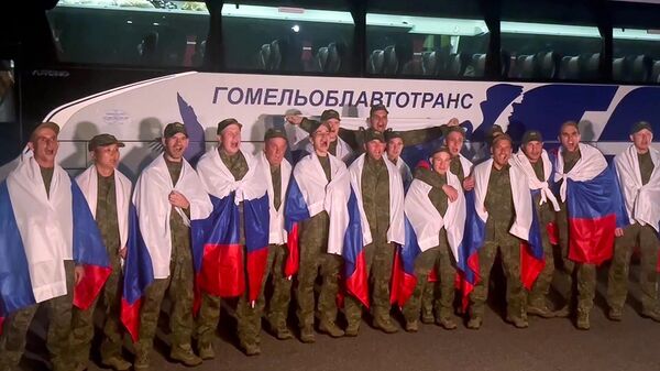 Nga và Ukraina đã trao đổi các nhóm quân nhân bị bắt phù hợp với các thỏa thuận
Istanbul - Sputnik Việt Nam