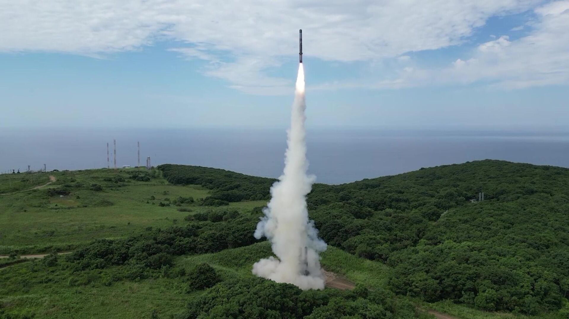 Tập trận tác chiến Bão tháng Bảy. - Sputnik Việt Nam, 1920, 25.07.2025