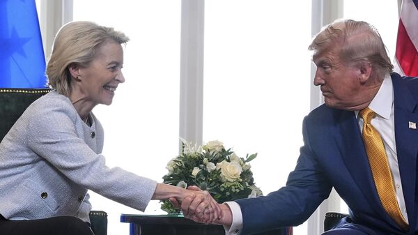 President Donald Trump và Ursula von der Leyen. - Sputnik Việt Nam